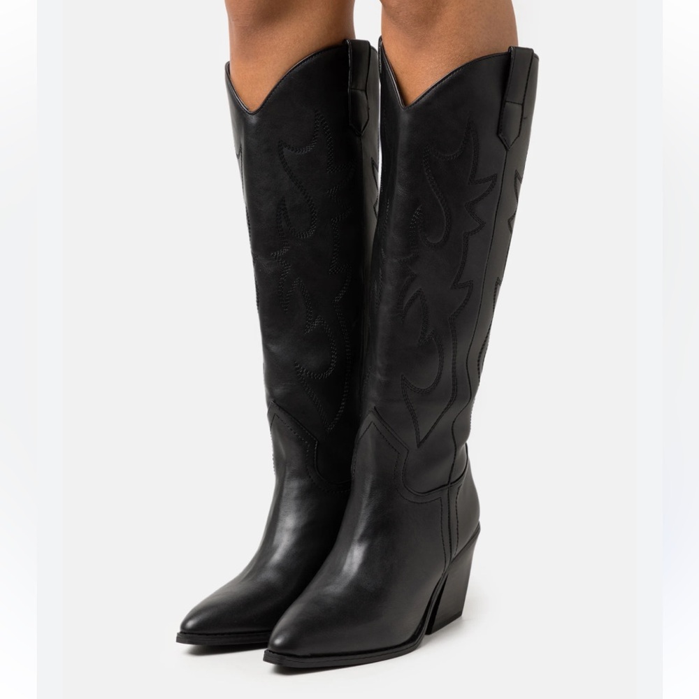 Madden Girl - Black Western Heeled Boots - vegan leather - size 8.5